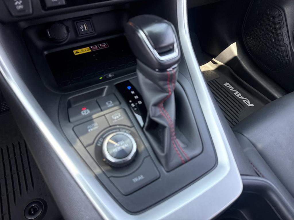 Thumbnail: 2023 Toyota RAV4 - 9
