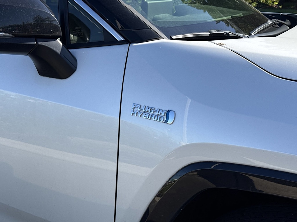Thumbnail: 2023 Toyota RAV4 - 18