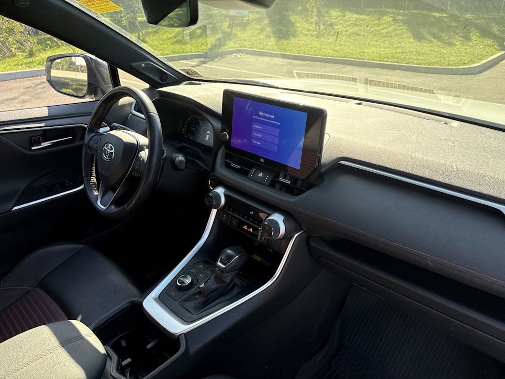 Thumbnail: 2023 Toyota RAV4 - 8