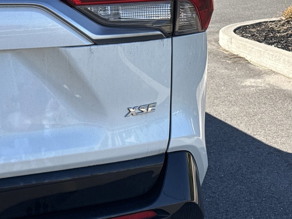 Thumbnail: 2023 Toyota RAV4 - 19