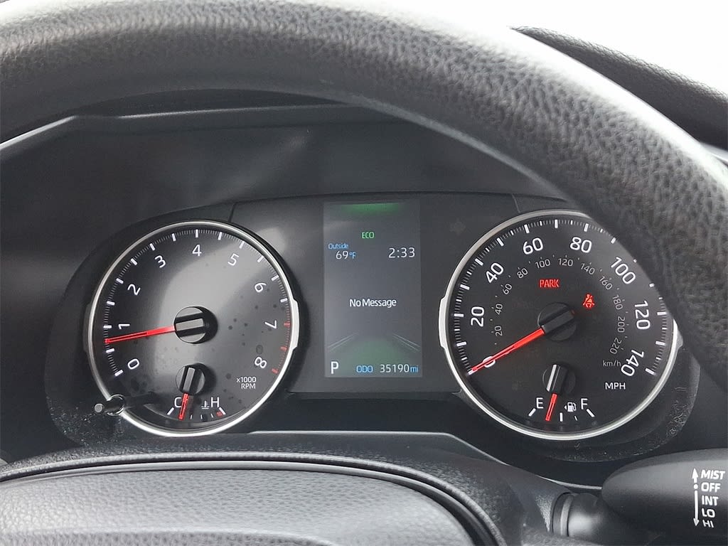 2022 Toyota RAV4 LE 14