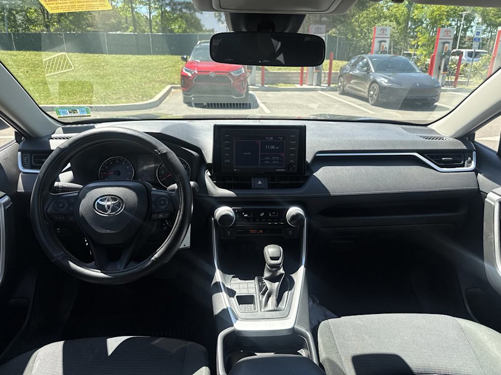 Thumbnail: 2020 Toyota RAV4 - 13
