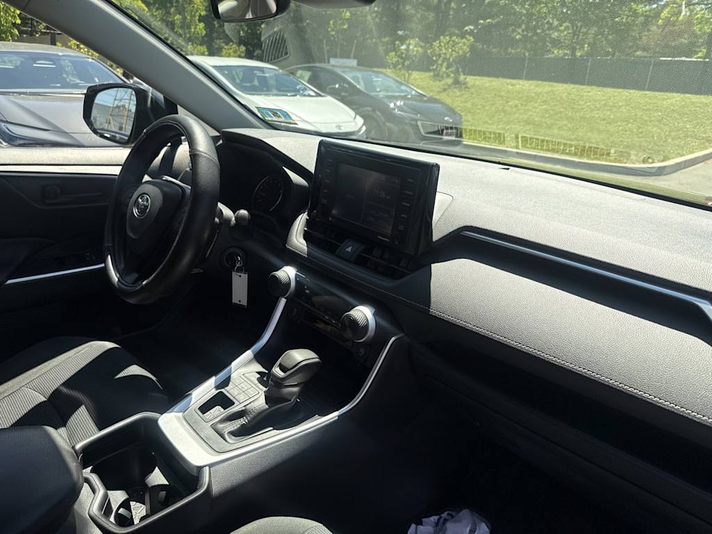 Thumbnail: 2020 Toyota RAV4 - 8