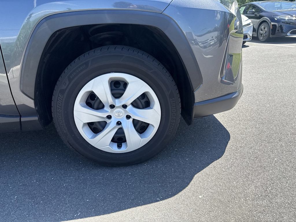 Thumbnail: 2020 Toyota RAV4 - 7