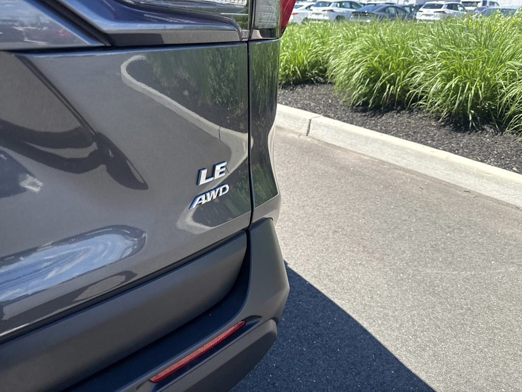 Thumbnail: 2020 Toyota RAV4 - 19