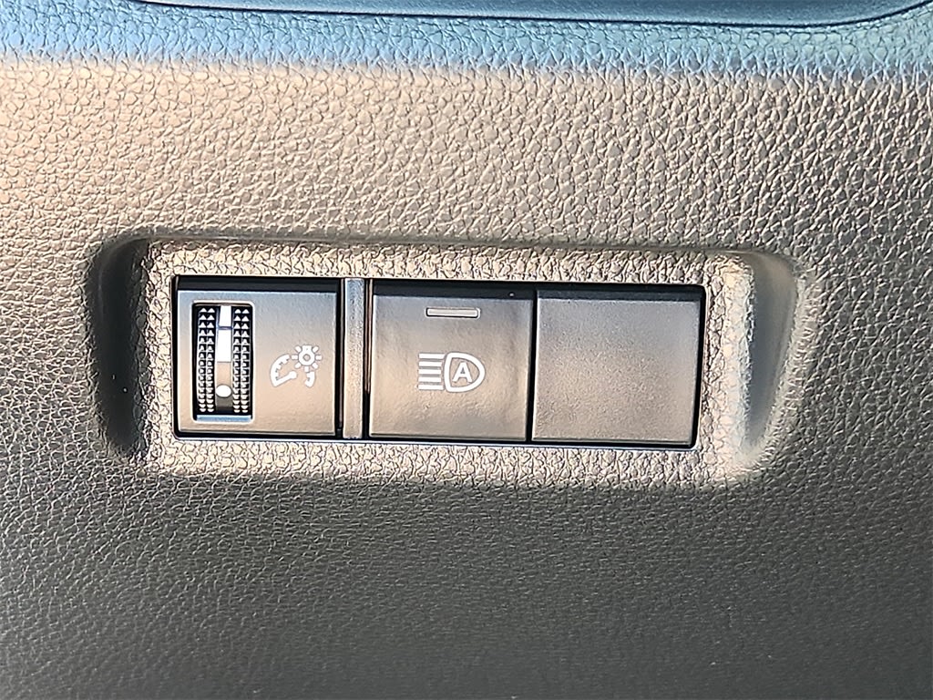 2023 Toyota RAV4 LE 25