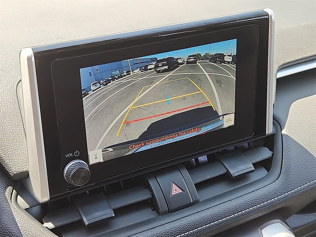 2023 Toyota RAV4 LE 22