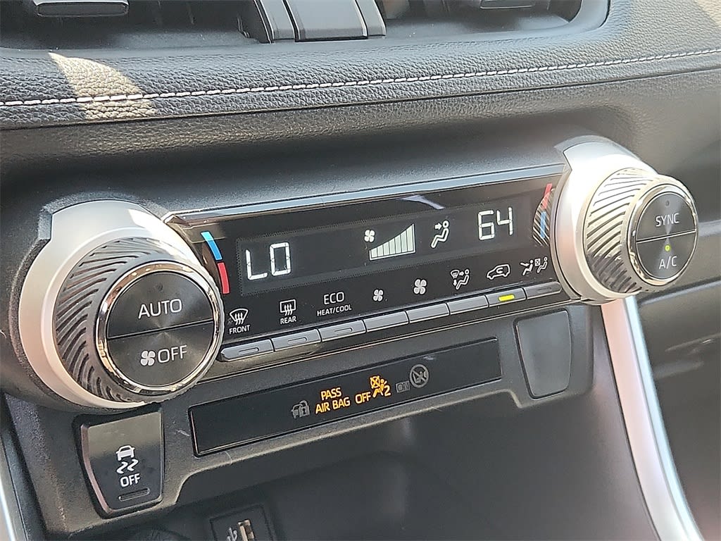 2023 Toyota RAV4 LE 21