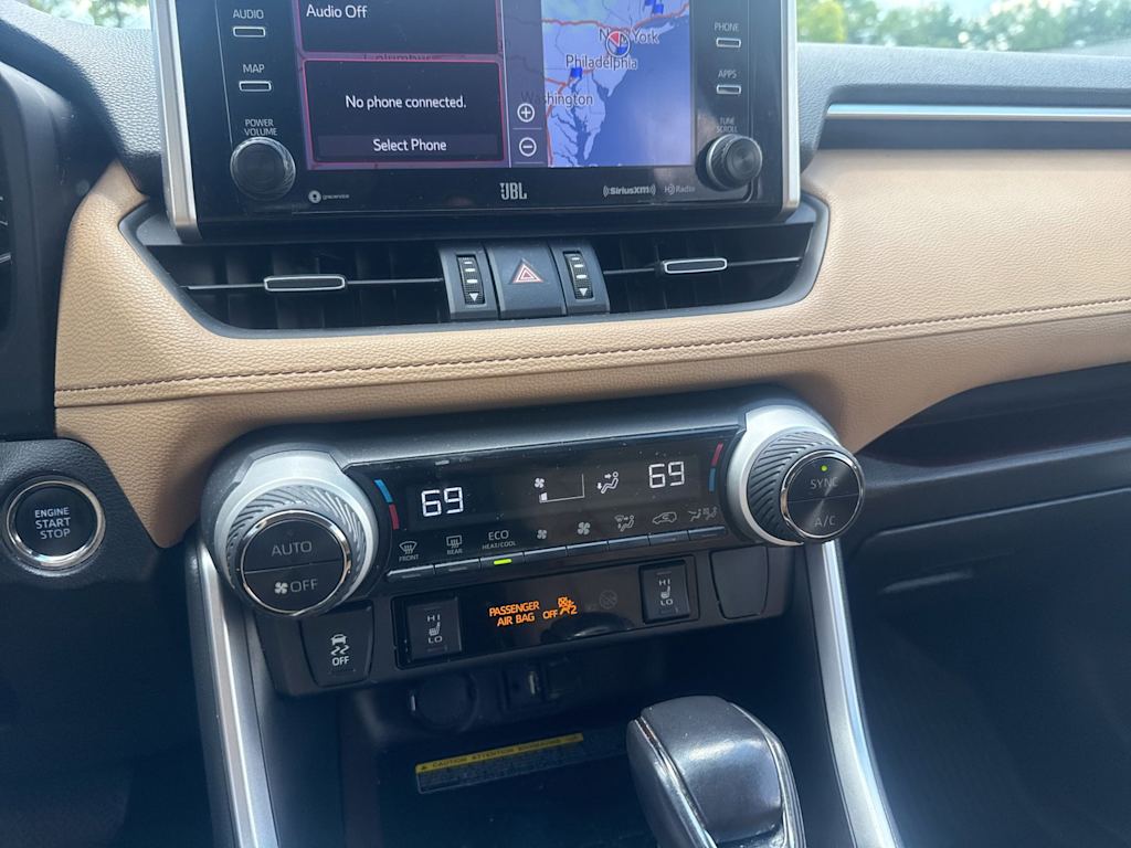 Thumbnail: 2019 Toyota RAV4 - 22