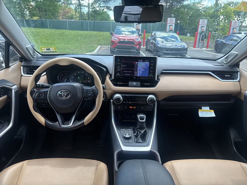Thumbnail: 2019 Toyota RAV4 - 13