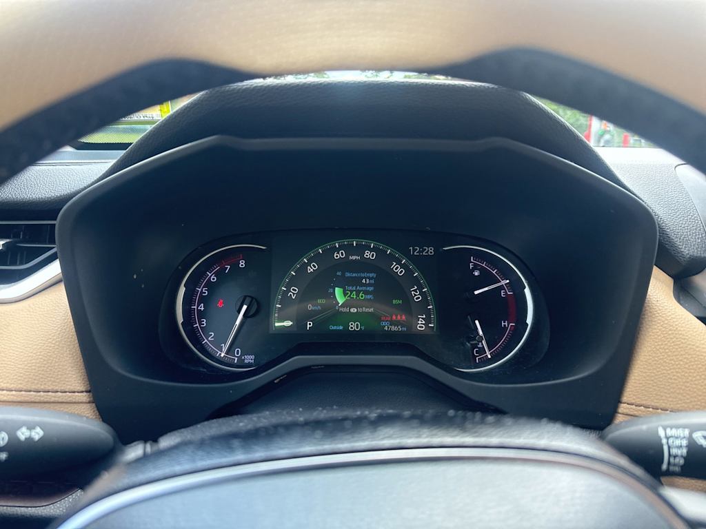 Thumbnail: 2019 Toyota RAV4 - 16