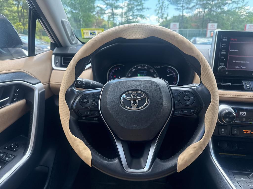 Thumbnail: 2019 Toyota RAV4 - 12