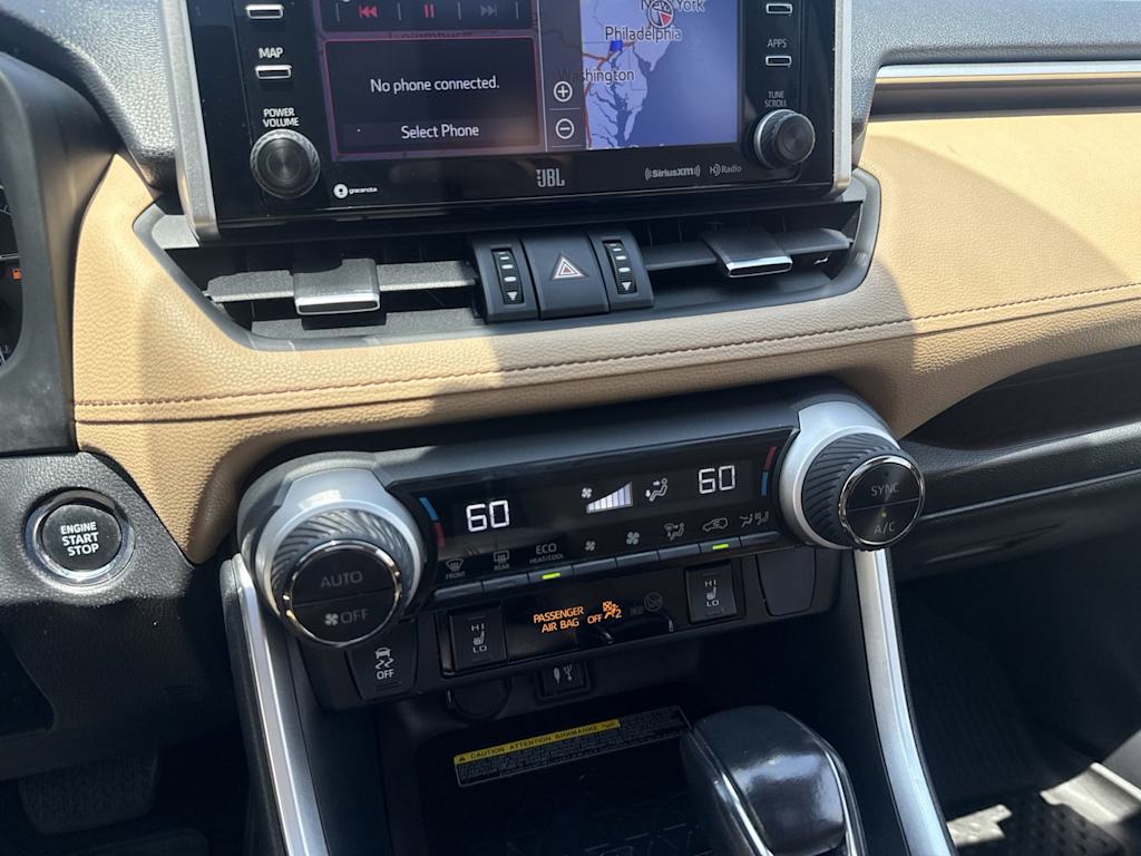 Thumbnail: 2019 Toyota RAV4 - 22