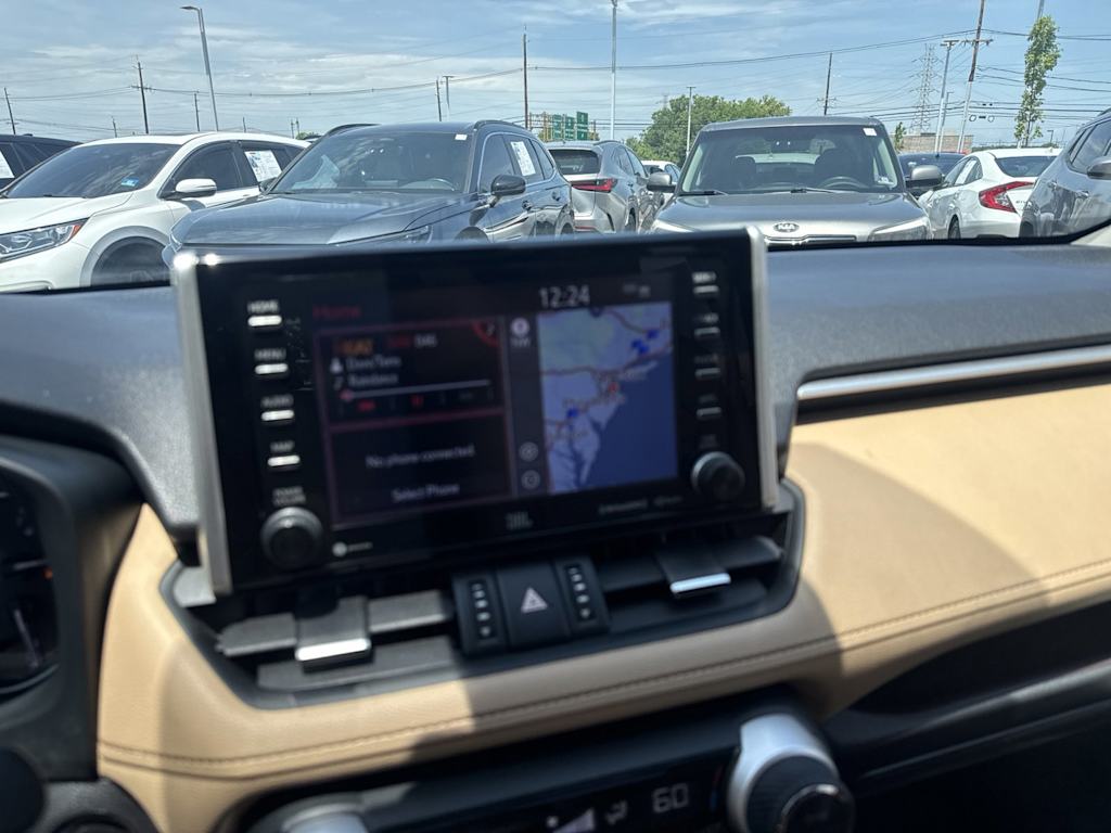Thumbnail: 2019 Toyota RAV4 - 14