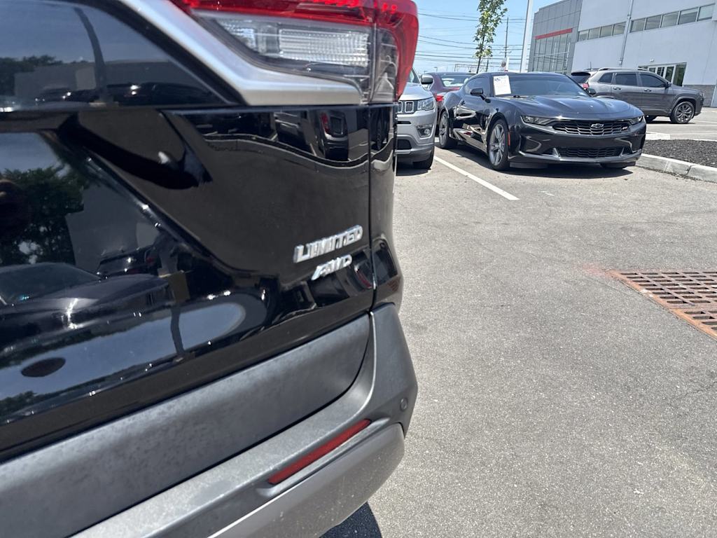 Thumbnail: 2019 Toyota RAV4 - 6