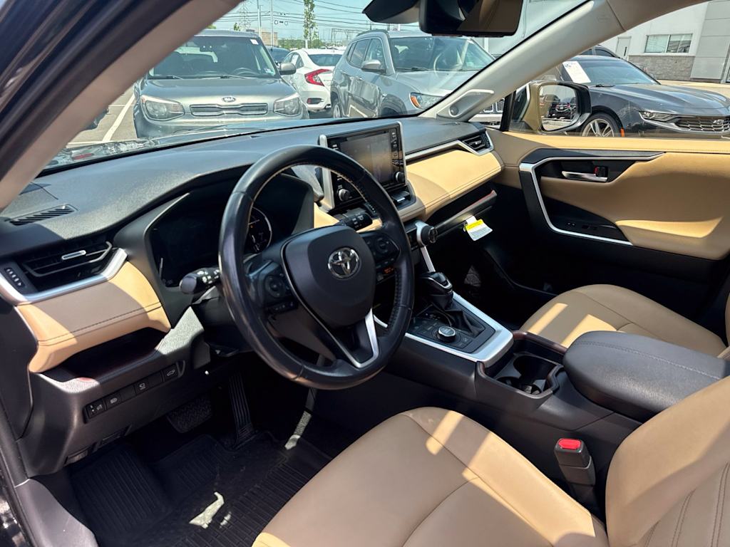 Thumbnail: 2019 Toyota RAV4 - 2