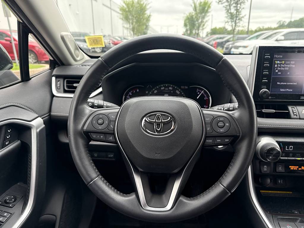 Thumbnail: 2019 Toyota RAV4 - 12