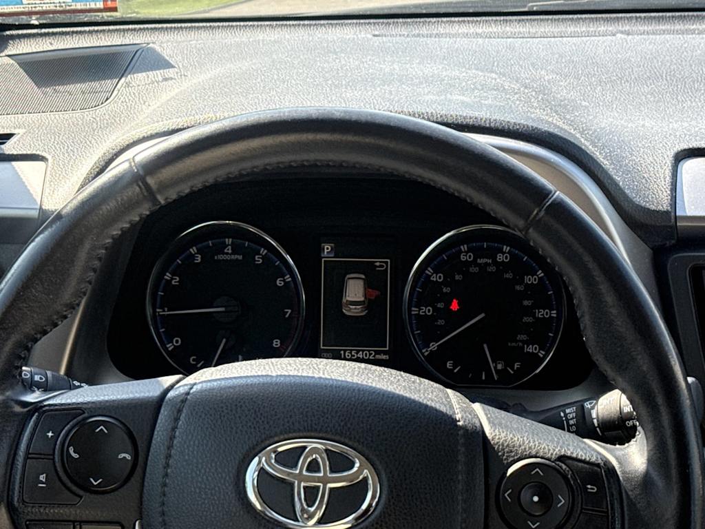 Thumbnail: 2016 Toyota RAV4 - 16