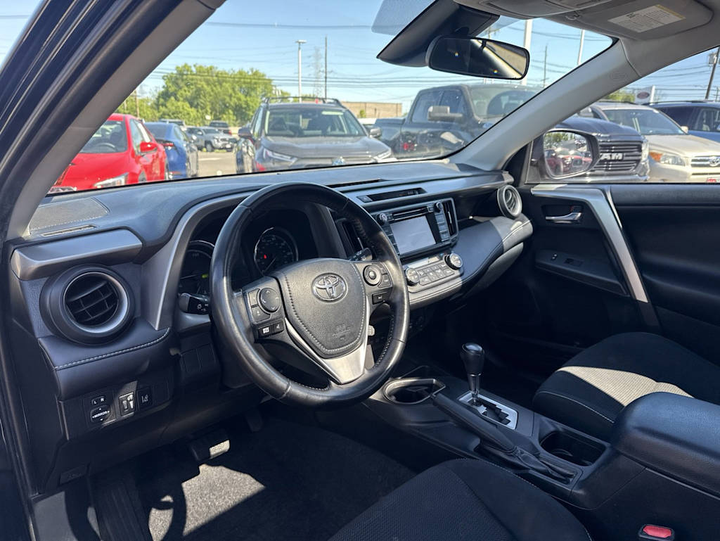 Thumbnail: 2017 Toyota RAV4 - 2