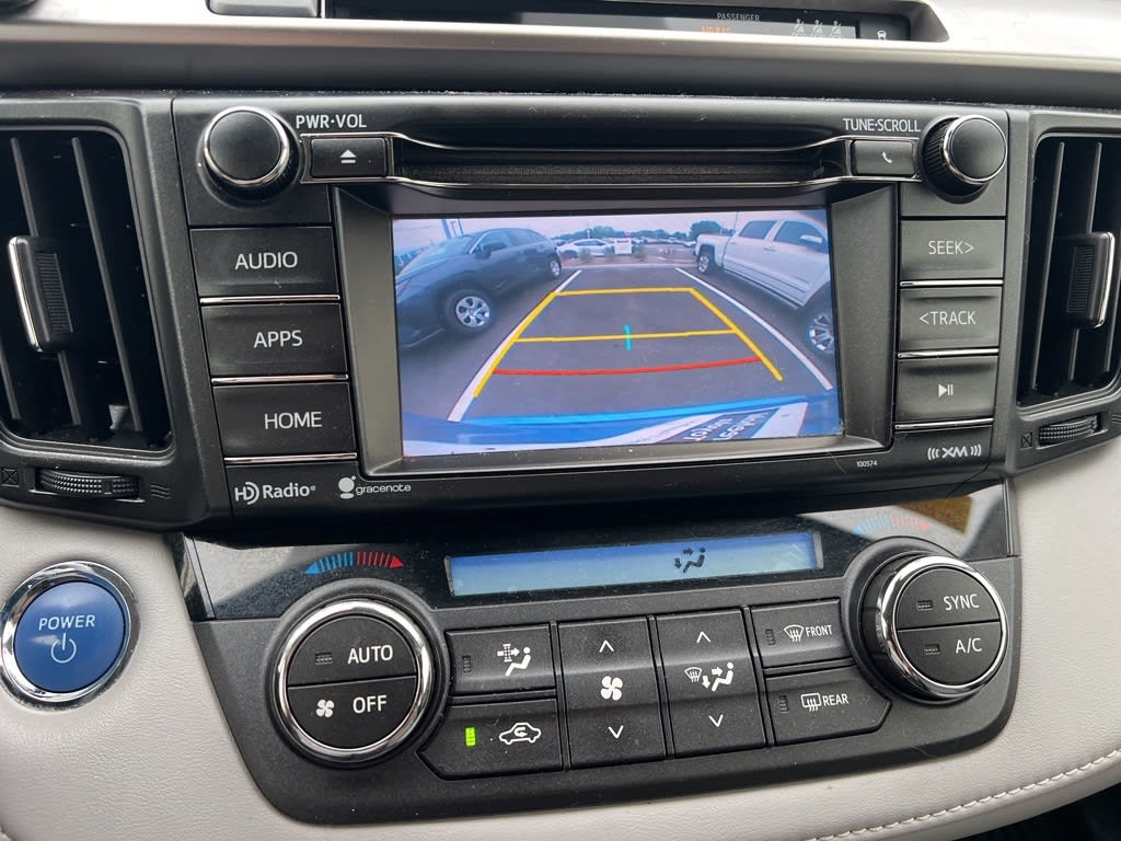 2017 Toyota RAV4 XLE 11