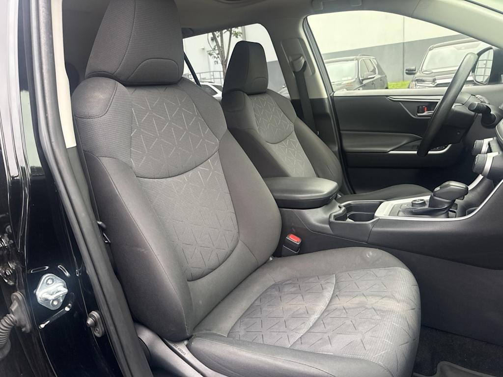 Thumbnail: 2021 Toyota RAV4 - 10