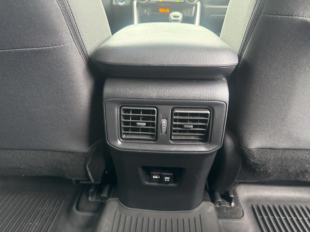 Thumbnail: 2021 Toyota RAV4 - 23