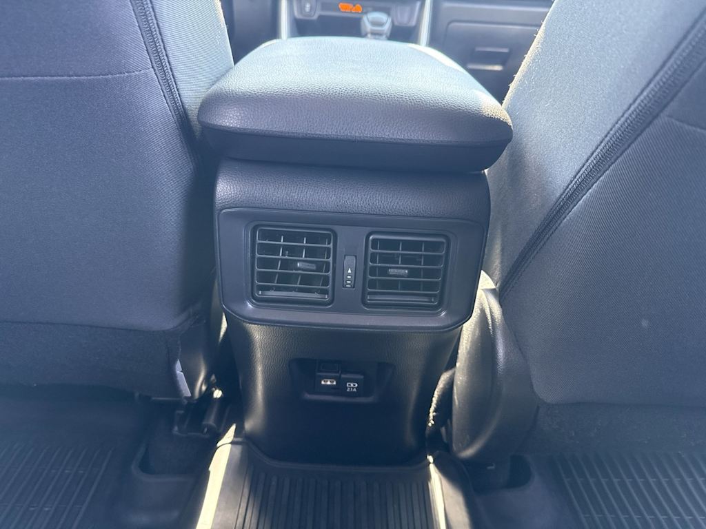 Thumbnail: 2021 Toyota RAV4 - 25