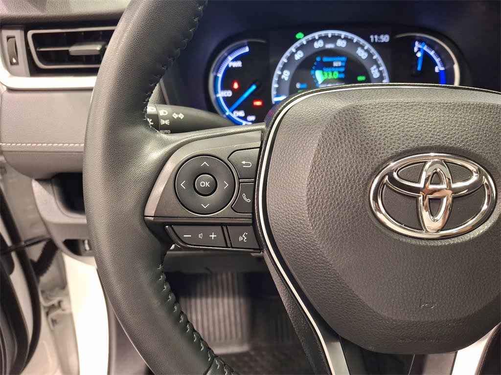 2023 Toyota RAV4 XLE 28