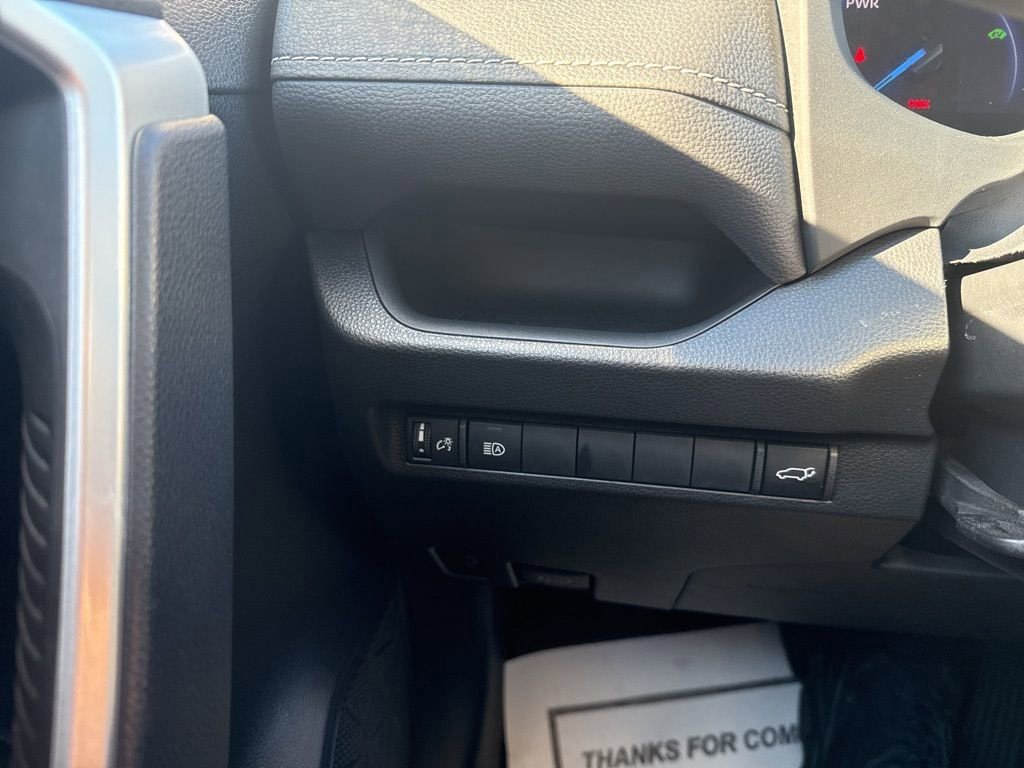 Thumbnail: 2023 Toyota RAV4 - 26