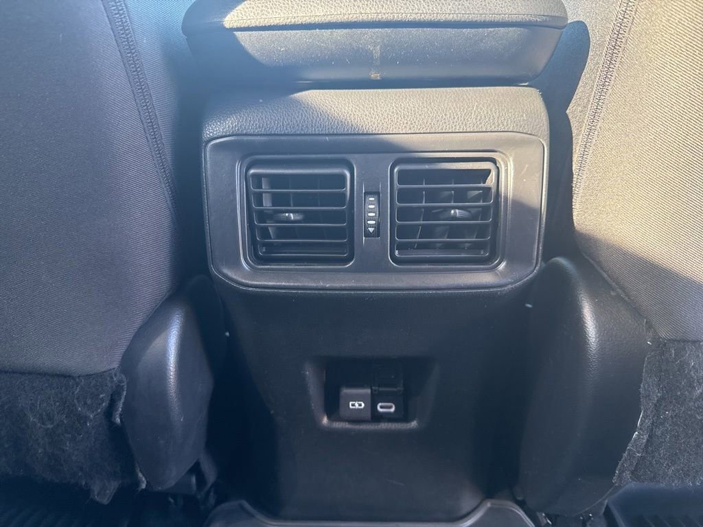 Thumbnail: 2023 Toyota RAV4 - 20