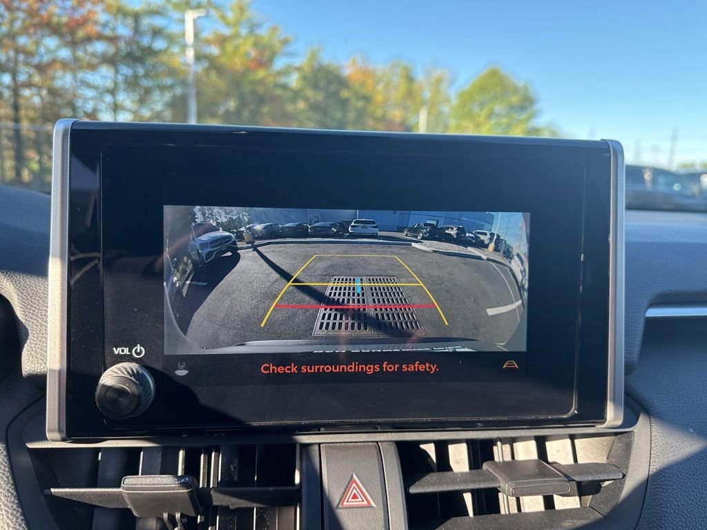 Thumbnail: 2023 Toyota RAV4 - 22