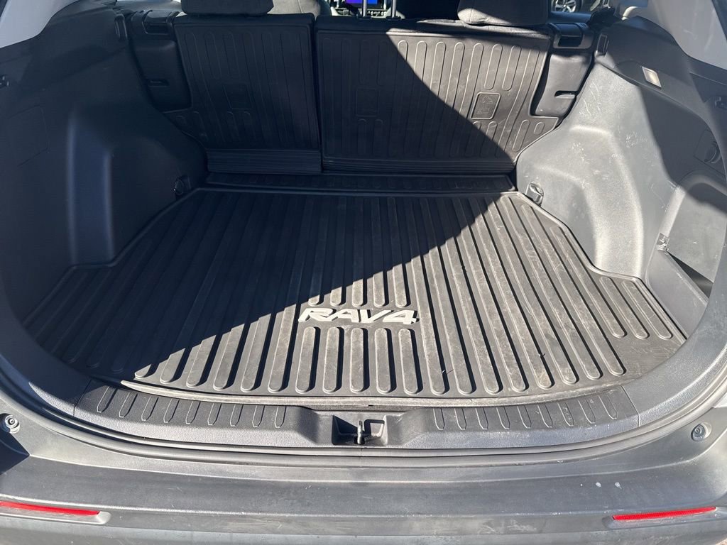 Thumbnail: 2023 Toyota RAV4 - 18