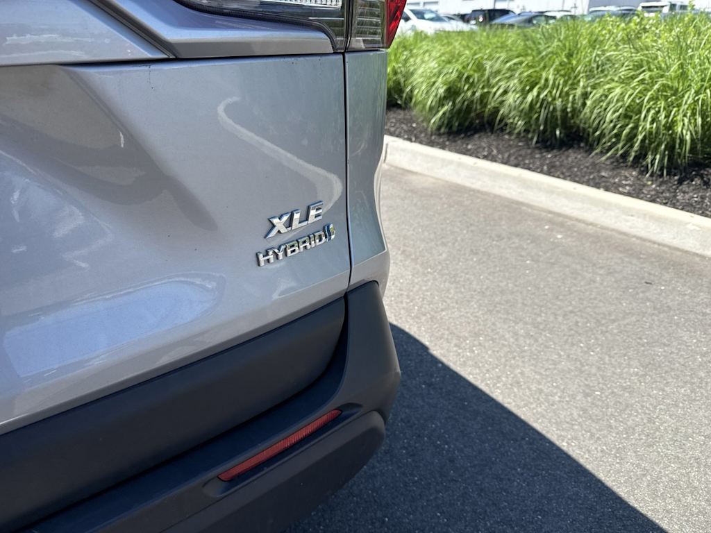Thumbnail: 2024 Toyota RAV4 - 19