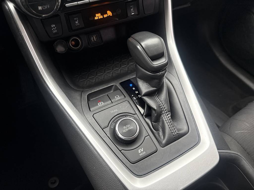 Thumbnail: 2024 Toyota RAV4 - 15