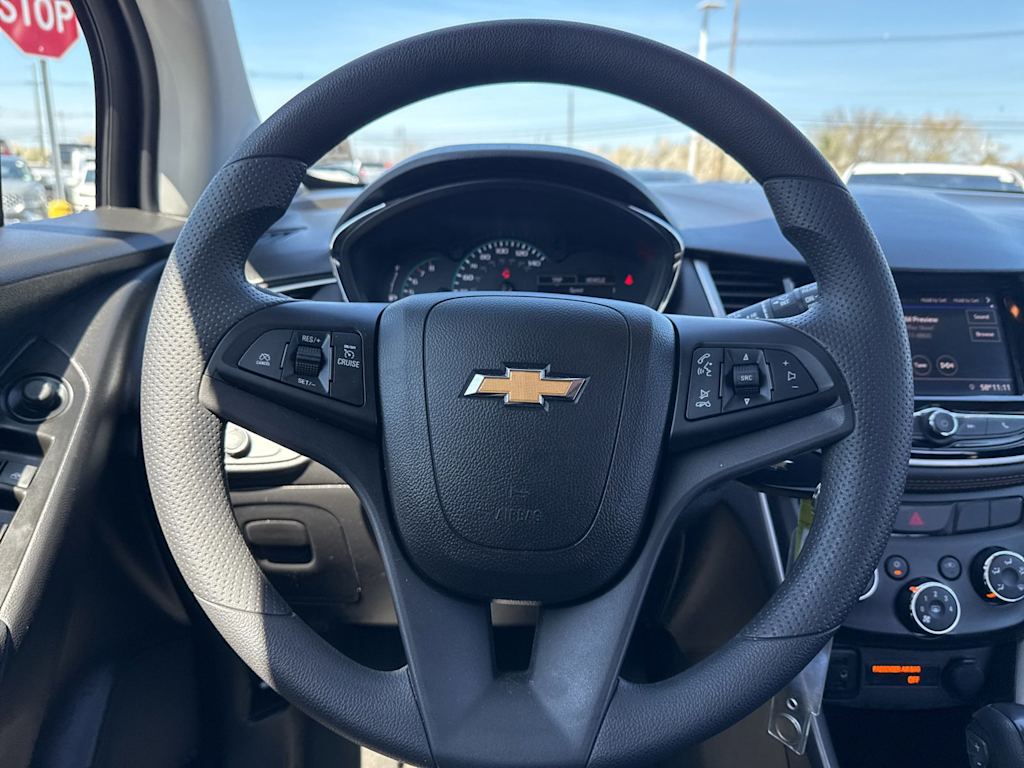 Thumbnail: 2022 Chevrolet Trax - 12