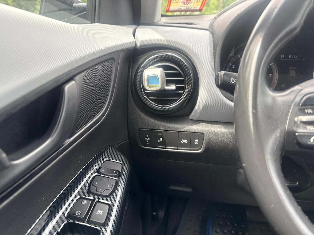 Thumbnail: 2021 Hyundai Kona - 18