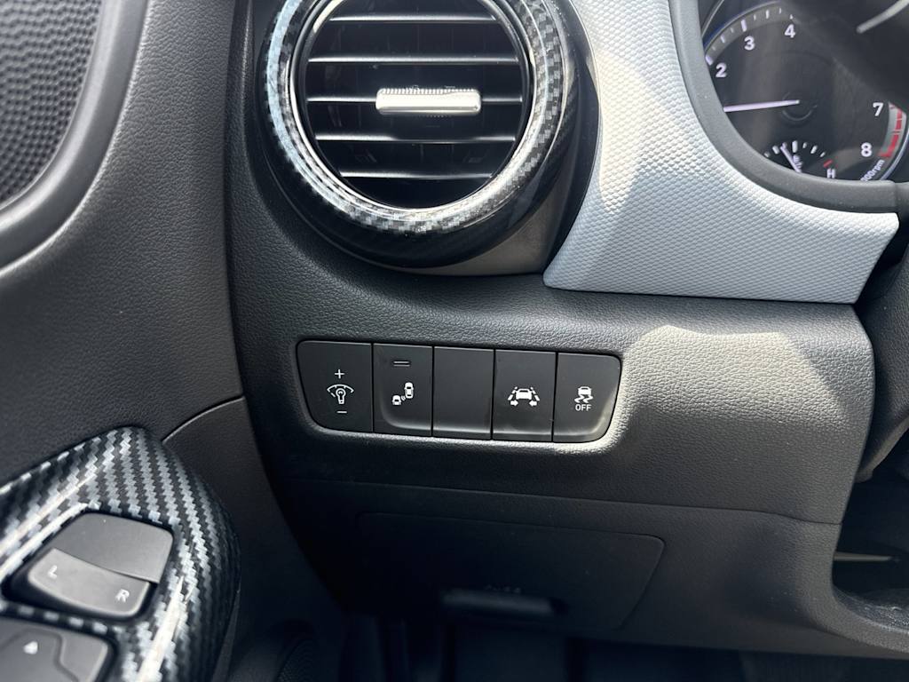 Thumbnail: 2021 Hyundai Kona - 24