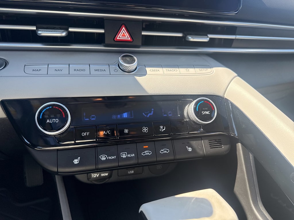 Thumbnail: 2025 Hyundai Elantra - 23