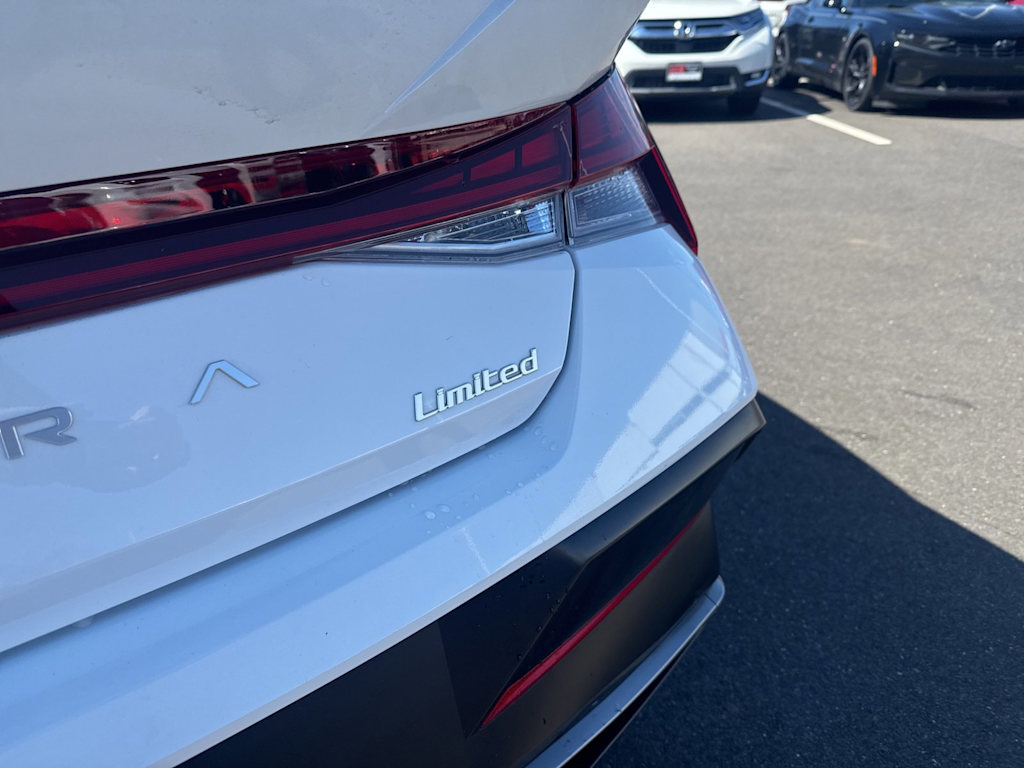 Thumbnail: 2025 Hyundai Elantra - 20