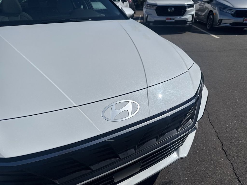 Thumbnail: 2025 Hyundai Elantra - 6