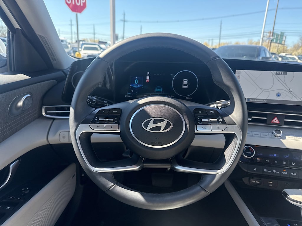 Thumbnail: 2025 Hyundai Elantra - 11