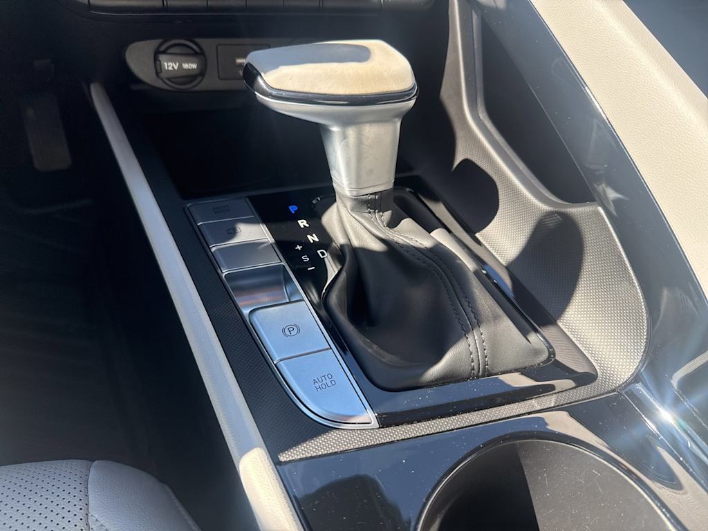 Thumbnail: 2025 Hyundai Elantra - 14