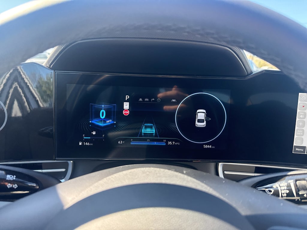 Thumbnail: 2025 Hyundai Elantra - 15