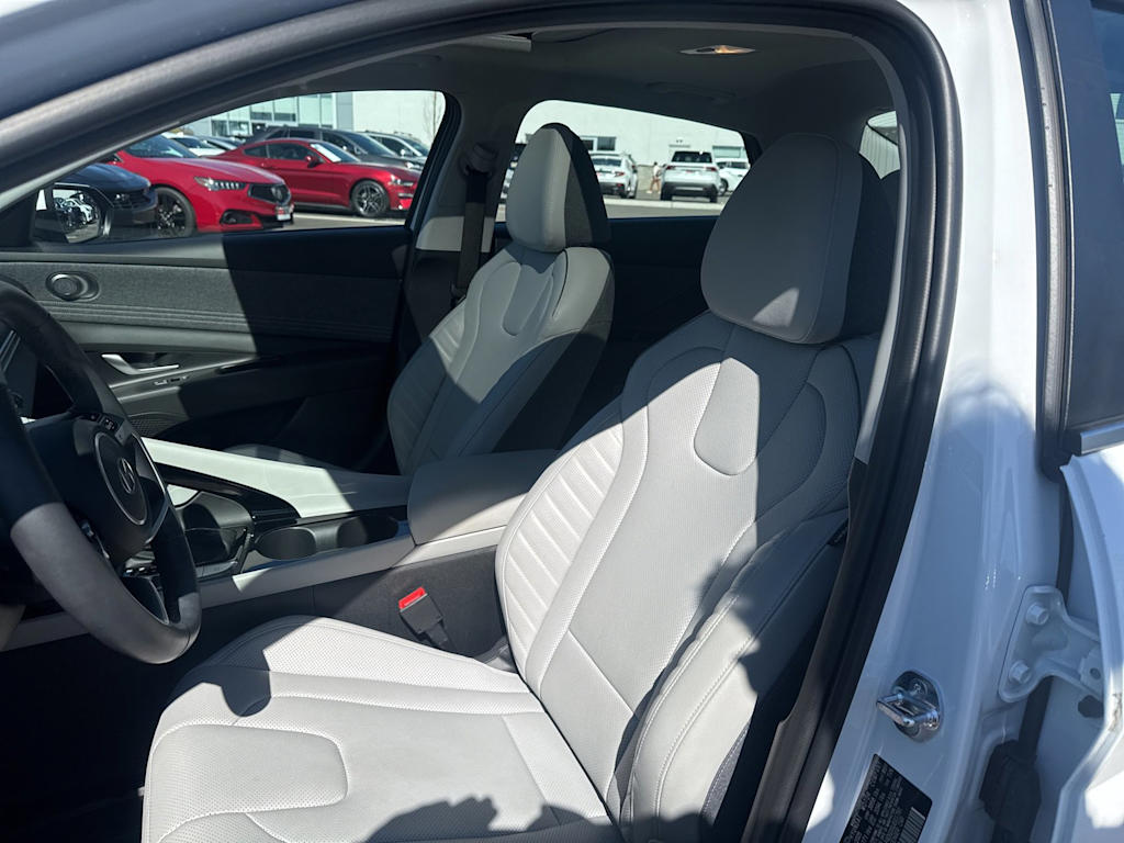 Thumbnail: 2025 Hyundai Elantra - 8