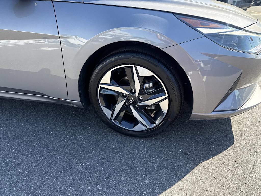 Thumbnail: 2023 Hyundai Elantra - 6