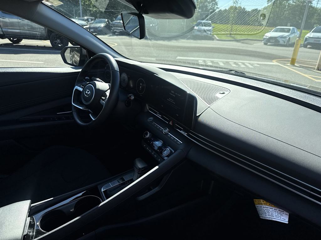 Thumbnail: 2023 Hyundai Elantra - 7