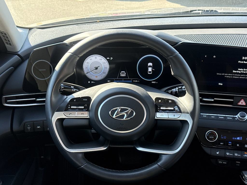Thumbnail: 2023 Hyundai Elantra - 11