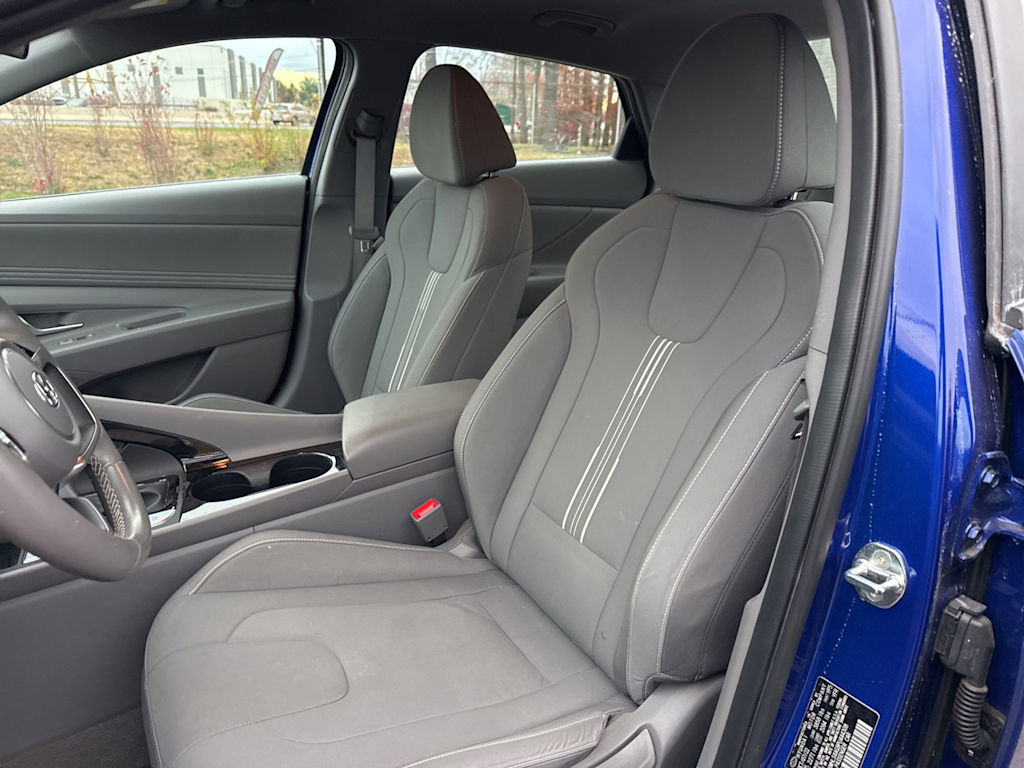 Thumbnail: 2023 Hyundai Elantra - 8