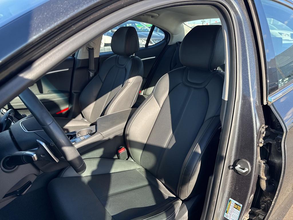 Thumbnail: 2020 Genesis G70 - 9