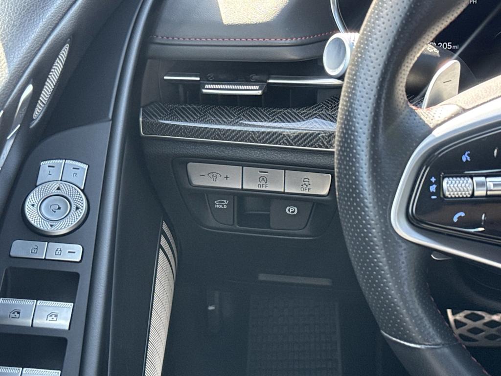 Thumbnail: 2023 Genesis G80 - 24